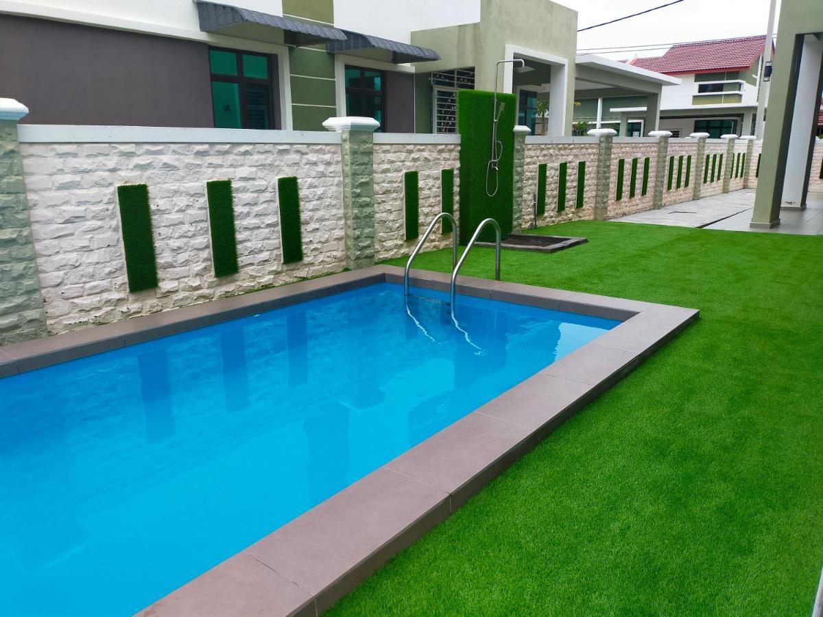 Roomah Homestay Melaka City, Private Pool, Fully Air Conditioning Exterior photo