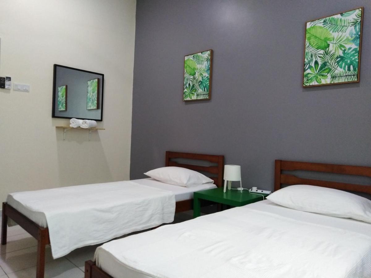 Roomah Homestay Melaka City, Private Pool, Fully Air Conditioning Exterior photo